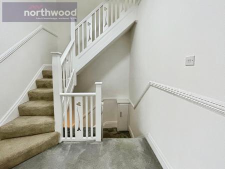 2 bedroom Maisonette to let in Thornton Road, Wallasey, Wirral, CH45
