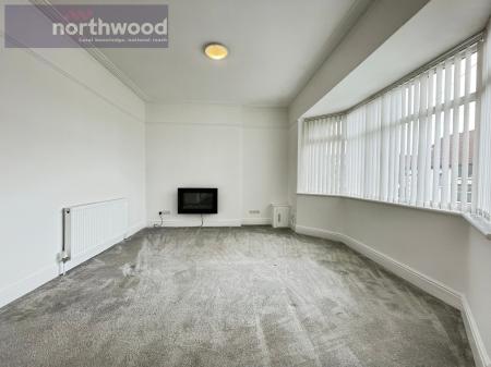 2 bedroom Maisonette to let in Thornton Road, Wallasey, Wirral, CH45