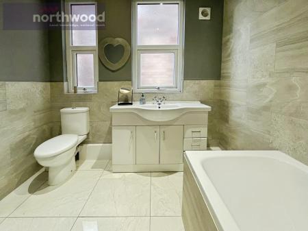 2 bedroom Maisonette to let in Thornton Road, Wallasey, Wirral, CH45