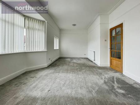 2 bedroom Maisonette to let in Thornton Road, Wallasey, Wirral, CH45