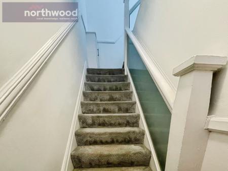 2 bedroom Maisonette to let in Thornton Road, Wallasey, Wirral, CH45