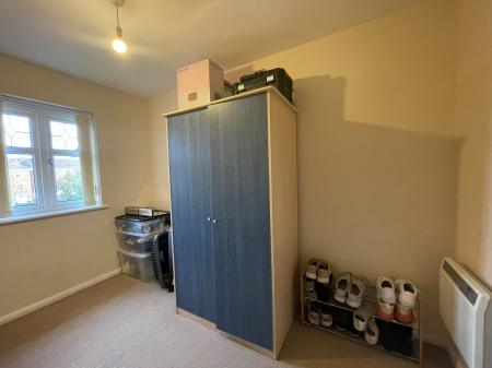 2 bedroom Flat to let in New Heyes, Neston, Wirral, CH64