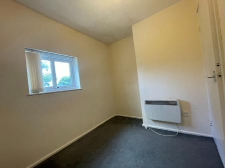 1 bedroom Flat to let in The Dell, Rock Ferry, Wirral, CH42