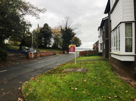 1 bedroom Flat to let in The Dell, Rock Ferry, Wirral, CH42