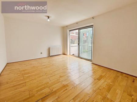 3 bedroom Town house to let in Radnor Drive, Wallasey, Wirral, CH45