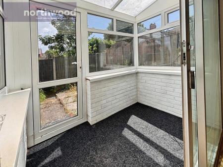 3 bedroom Town house to let in Radnor Drive, Wallasey, Wirral, CH45