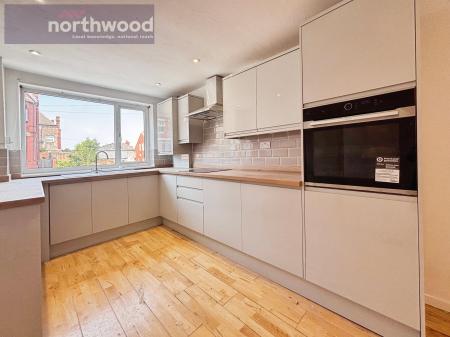 3 bedroom Town house to let in Radnor Drive, Wallasey, Wirral, CH45