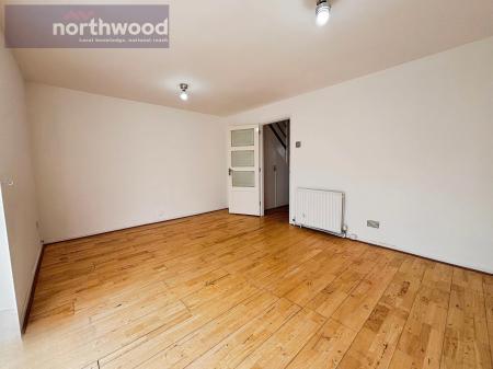 3 bedroom Town house to let in Radnor Drive, Wallasey, Wirral, CH45