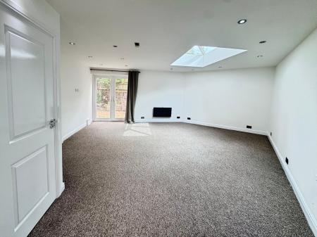 5 bedroom Detached house for sale in Sylvandale Grove, Bromborough, Wirral, CH62