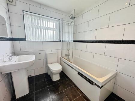 5 bedroom Detached house for sale in Sylvandale Grove, Bromborough, Wirral, CH62