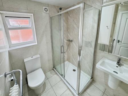 5 bedroom Detached house for sale in Sylvandale Grove, Bromborough, Wirral, CH62