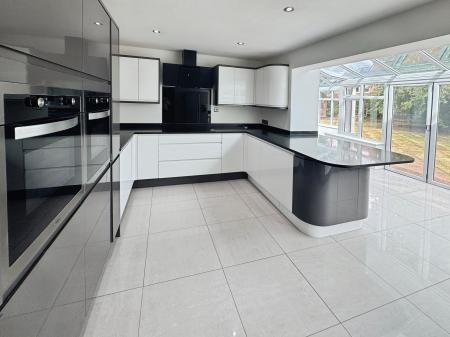 5 bedroom Detached house for sale in Sylvandale Grove, Bromborough, Wirral, CH62