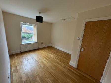 2 bedroom Flat to let in Barnard Road, Birkenhead, Wirral, CH43
