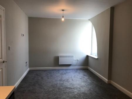 2 bedroom Flat to let in Canning Street, Birkenhead, Wirral, CH41