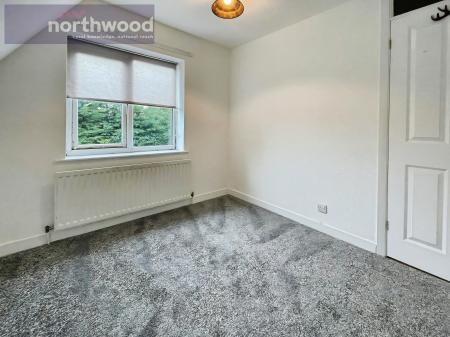 3 bedroom Semi-detached house to let in Birch Close, Oxton, Wirral, CH43