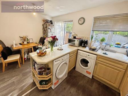 2 bedroom Terraced House for sale in Archers Green, Eastham, Wirral, CH62