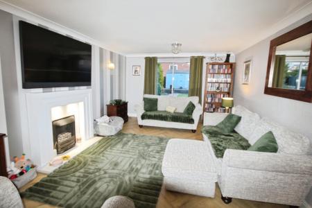 4 bedroom Detached house for sale in Willow Tree Close, Wigan, WN1