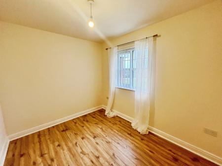 2 bedroom Flat to let in Meadowfields, Hindley Green, Wigan, WN2