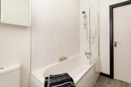 1 bedroom House share to let in Vine Street, Whelley, Wigan, WN1