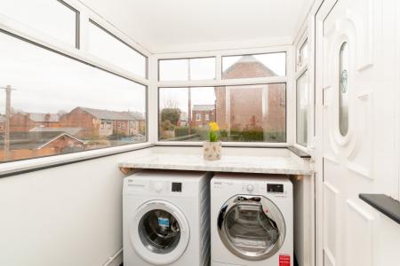 1 bedroom House share to let in Vine Street, Whelley, Wigan, WN1