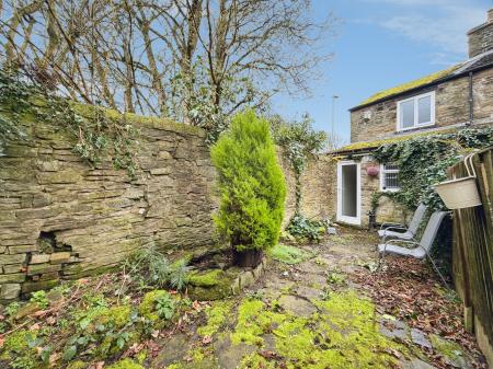 2 bedroom Semi-detached house for sale in Upholland Road, Billinge, Wigan, WN5