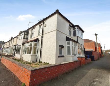 3 bedroom Semi-detached house for sale in Kingsway,, Wigan, WN1