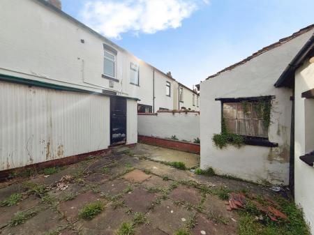 3 bedroom Semi-detached house for sale in Kingsway,, Wigan, WN1