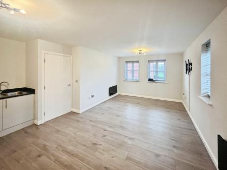 2 bedroom Flat for sale in Gas Street, Platt Bridge, Wigan, WN2