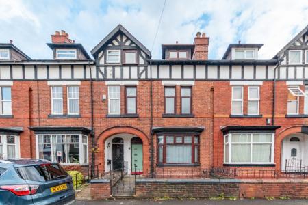 1 bedroom House share to let in Ashland Avenue, Wigan, WN1