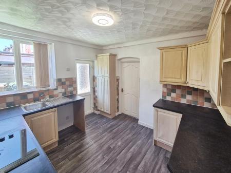 3 bedroom End of terrace house to let in Gordon Street, Ince, Wigan, WN1