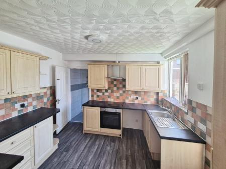 3 bedroom End of terrace house to let in Gordon Street, Ince, Wigan, WN1
