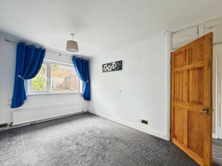 2 bedroom Bungalow for sale in Woodnook Road, Appley Bridge, Wigan, WN6