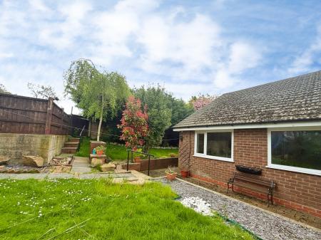 2 bedroom Bungalow for sale in Woodnook Road, Appley Bridge, Wigan, WN6