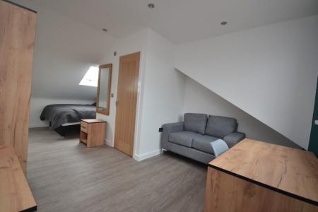 1 bedroom House share to let in Park Road, Springfield, Wigan, WN6