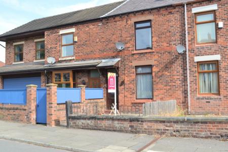 2 bedroom Terraced House to let in Grove Lane, Standish, Wigan, WN6