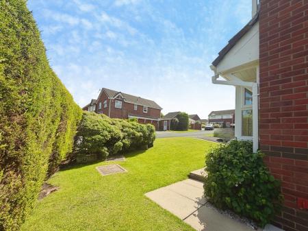 4 bedroom Detached house for sale in Browmere, Wigan, WN6