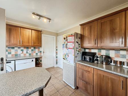 4 bedroom Detached house for sale in Browmere, Wigan, WN6