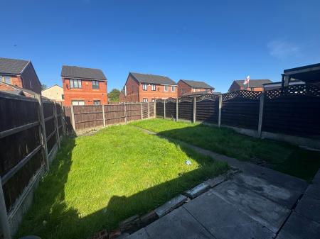2 bedroom Semi-detached house for sale in Pennell Drive, Worsley Mesnes, Wigan, WN3