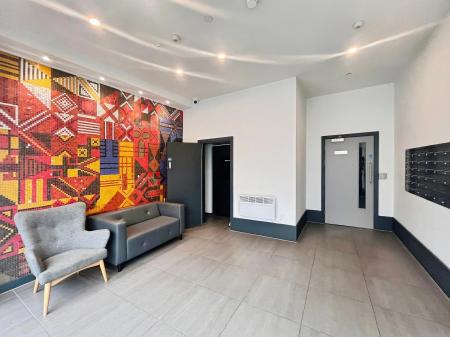 1 bedroom Flat to let in Standishgate, Wigan, WN1