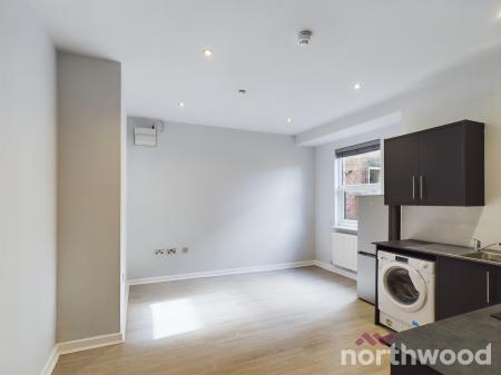 2 bedroom Triplex to let in Swinley Road, Swinley, Wigan, WN1