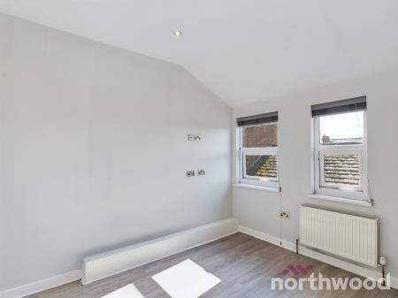 2 bedroom Triplex to let in Swinley Road, Swinley, Wigan, WN1