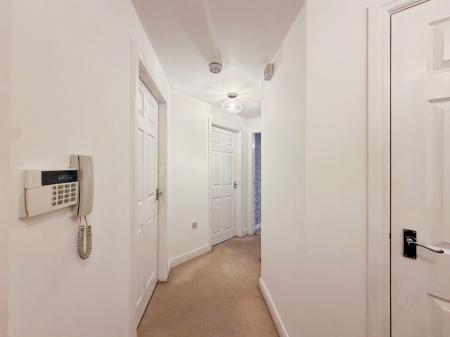 2 bedroom Flat for sale in Beacon View, Standish, Wigan, WN6