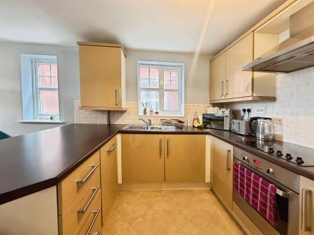 2 bedroom Flat for sale in Beacon View, Standish, Wigan, WN6