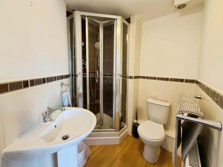 2 bedroom Flat for sale in Beacon View, Standish, Wigan, WN6