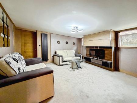1 bedroom Flat for sale in Parsons Walk, Wigan, WN1