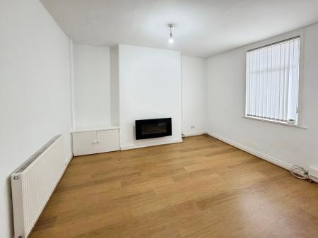 2 bedroom Terraced House to let in Bolton Road, Ashton-In-Makerfield, WN4