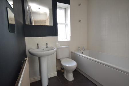 3 bedroom Semi-detached house to let in Woodville Road, Spring View, Wigan, WN3
