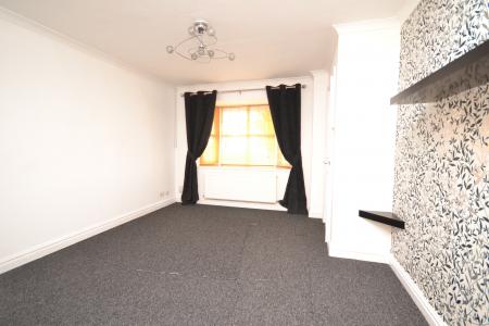 3 bedroom Semi-detached house to let in Woodville Road, Spring View, Wigan, WN3