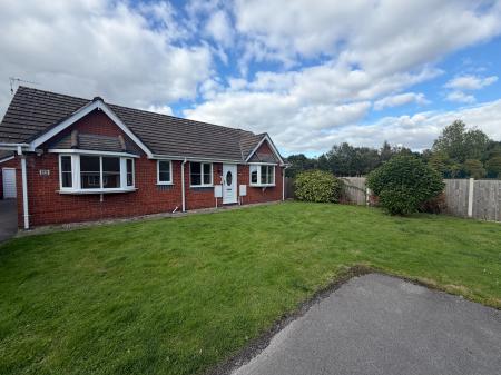3 bedroom Detached bungalow to let in Westcott Drive, Highfield, Wigan, WN3