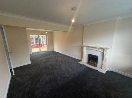 3 bedroom Detached bungalow to let in Westcott Drive, Highfield, Wigan, WN3